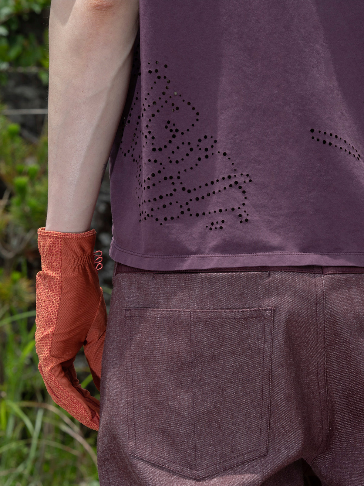 Aero-motif Detail Back